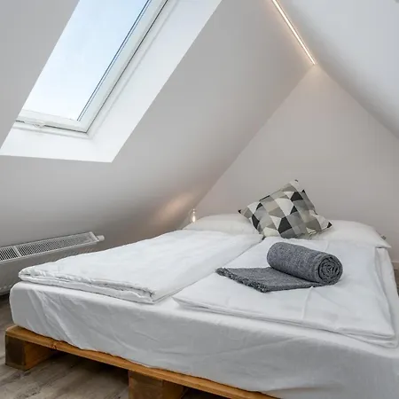 Herkules Loft - Stilvolles Loft Im Grünen - Mit Netflix&4k Tv Apartment